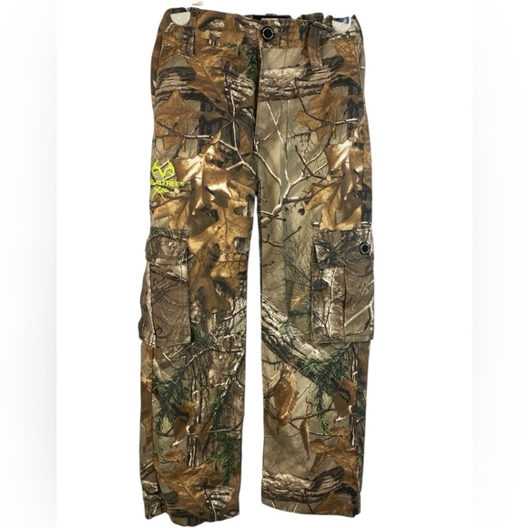 Realtree Other - Realtree Camo Cargo Hunting Pants Boys (6-7)